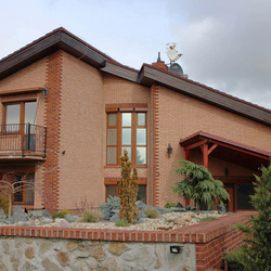 Luminaires forg�s à la main dans l'ext�rieur de la maison familiale - �clairage de jardin de qualit�