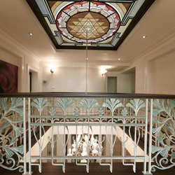 Balustrade int�rieure exclusive avec design historique � balustrade forg�e